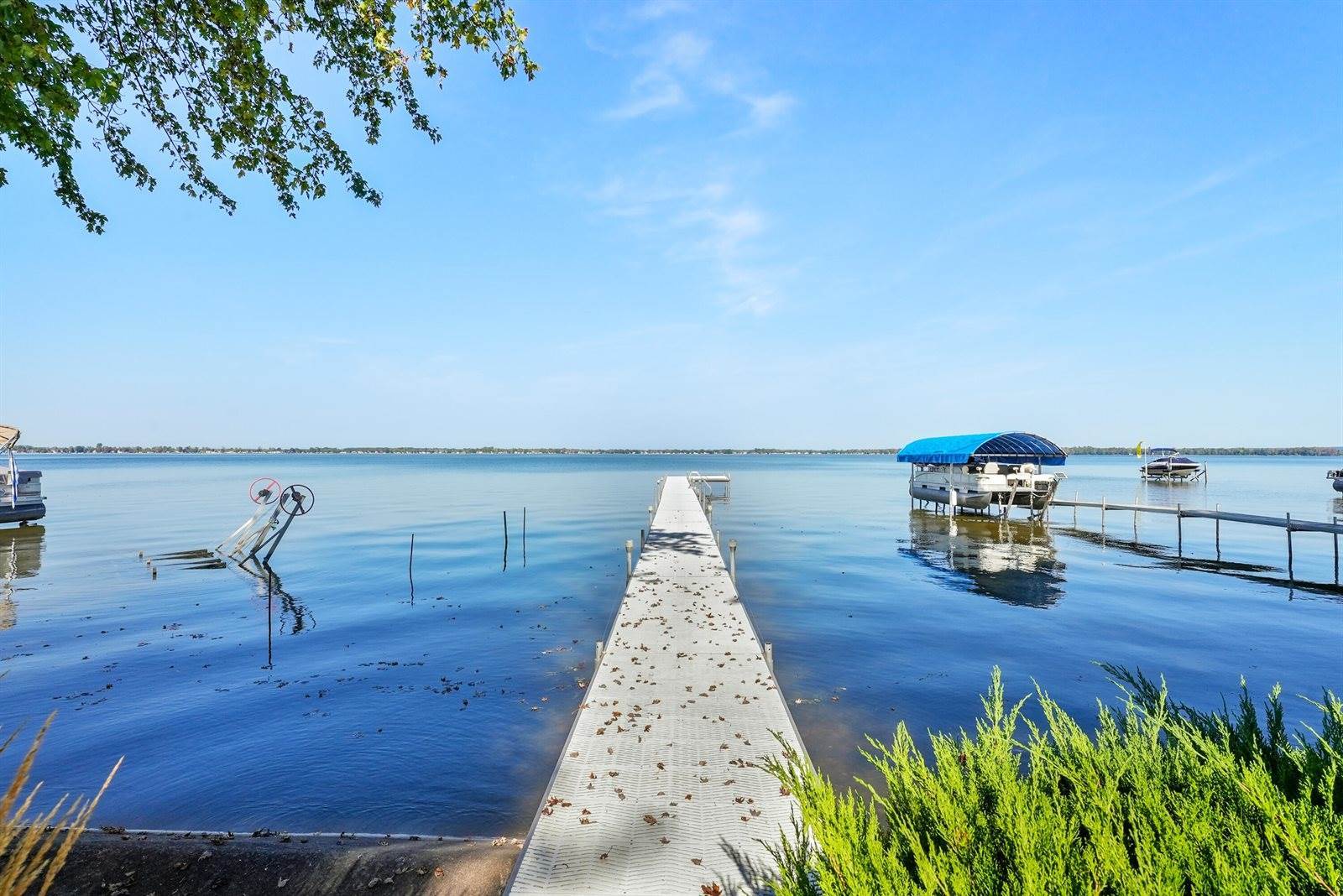 2215 Long Point Drive, Houghton Lake, MI 48629