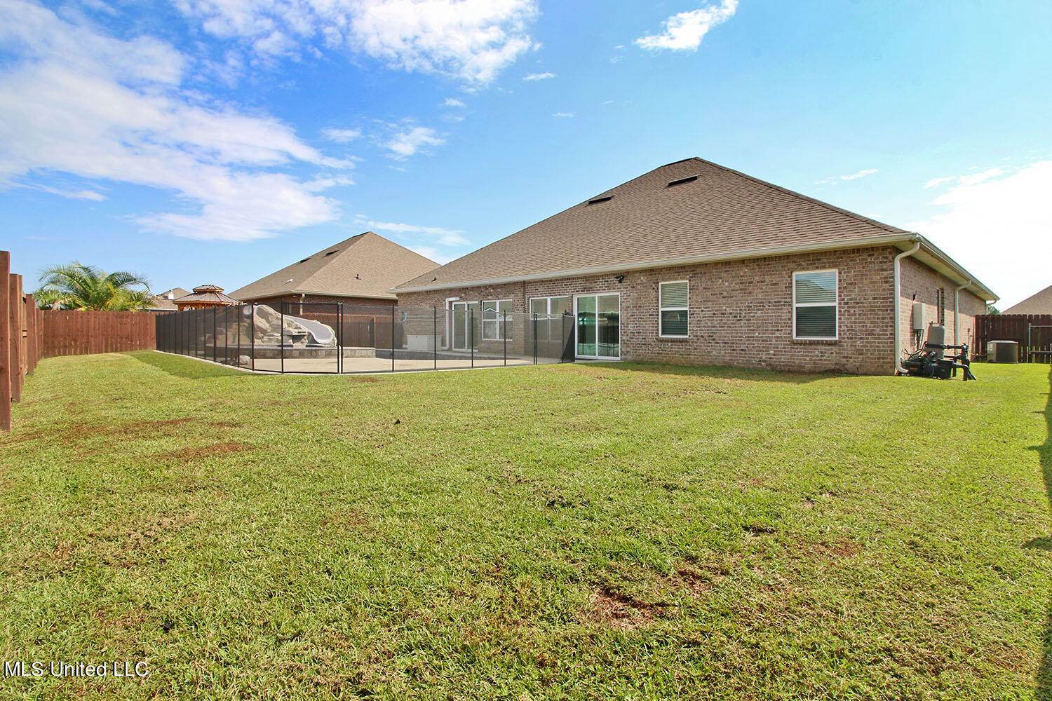 6621 Sugarcane Circle, Ocean Springs, MS 39564