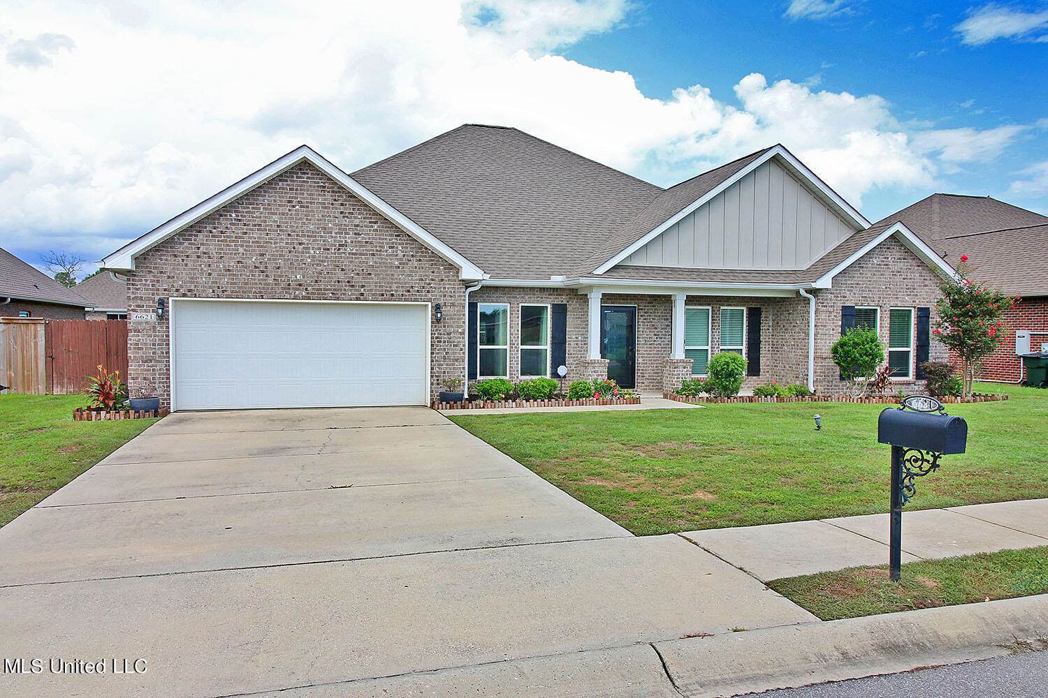 6621 Sugarcane Circle, Ocean Springs, MS 39564