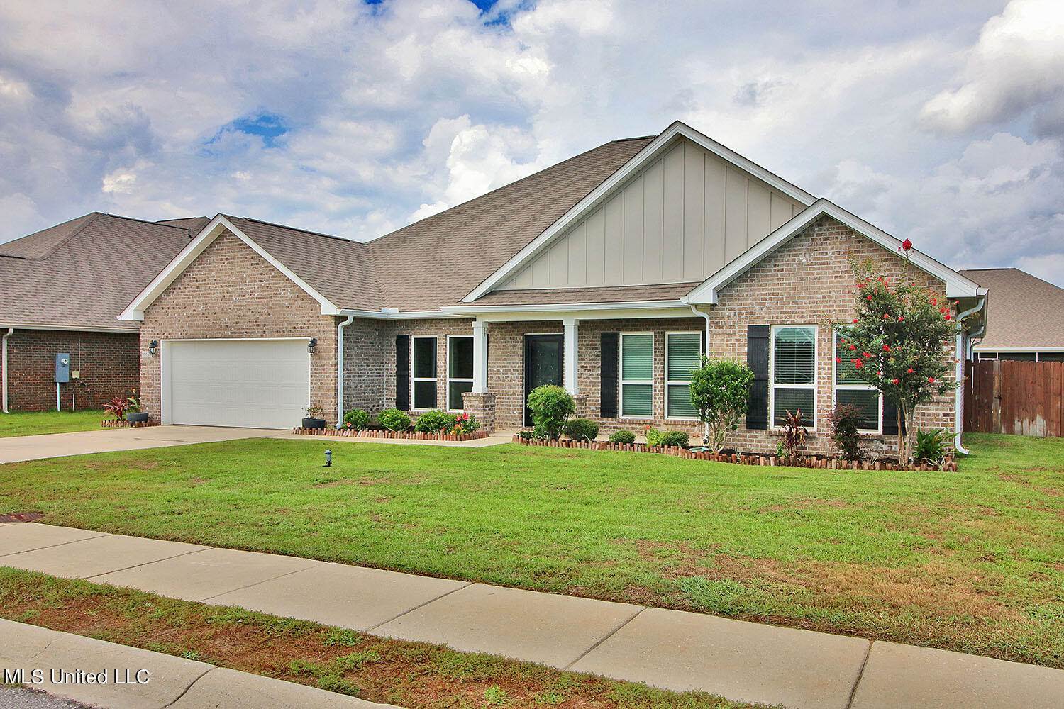 6621 Sugarcane Circle, Ocean Springs, MS 39564