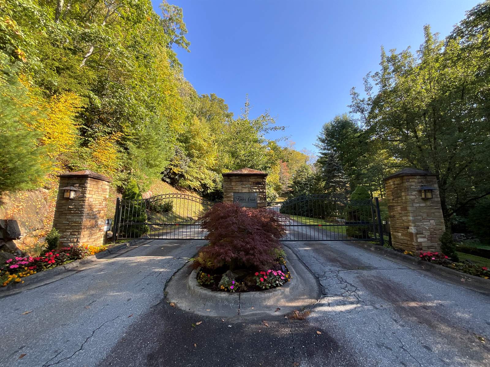 W Stone, Blowing Rock, NC 28605