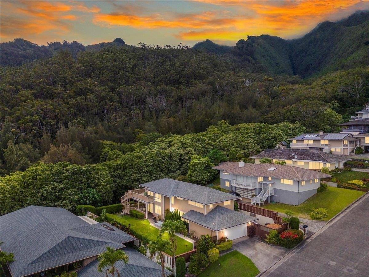 535 Kuikahi Dr, Wailuku, HI 96793