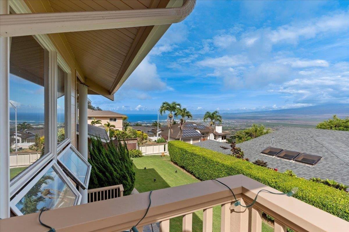 535 Kuikahi Dr, Wailuku, HI 96793