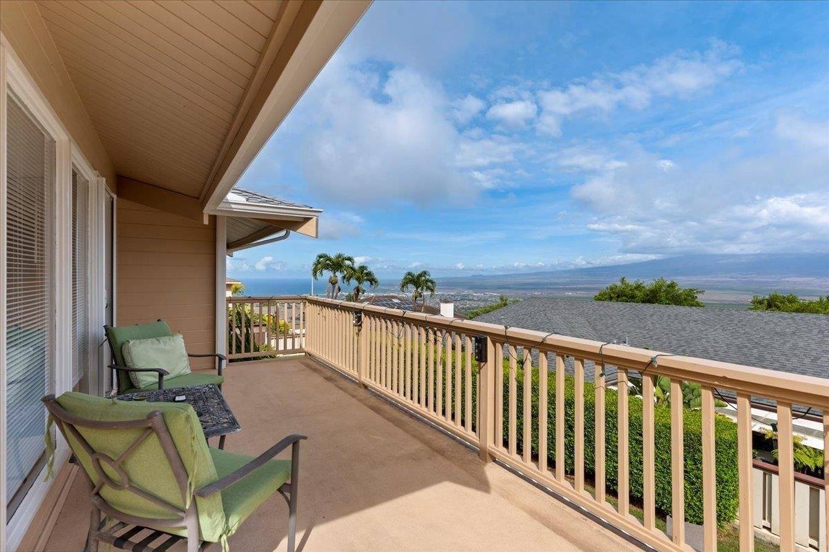 535 Kuikahi Dr, Wailuku, HI 96793