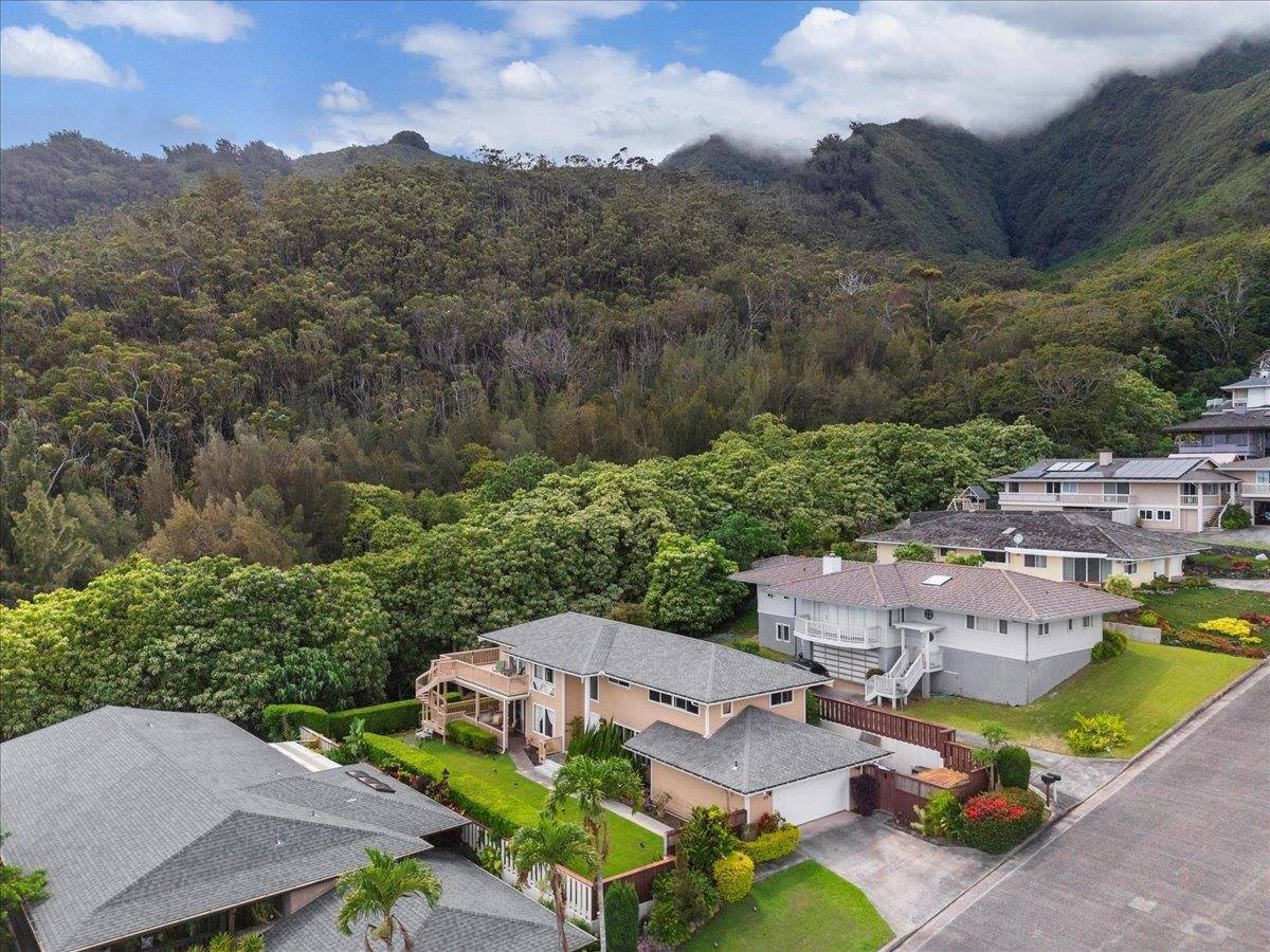 535 Kuikahi Dr, Wailuku, HI 96793