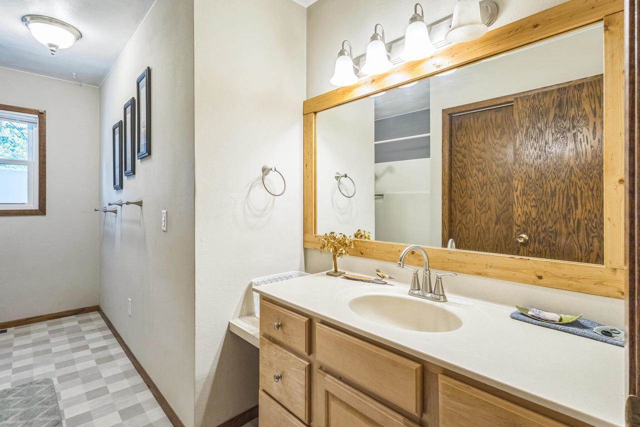 W594 Theresa Ct., Brodhead, WI 53520