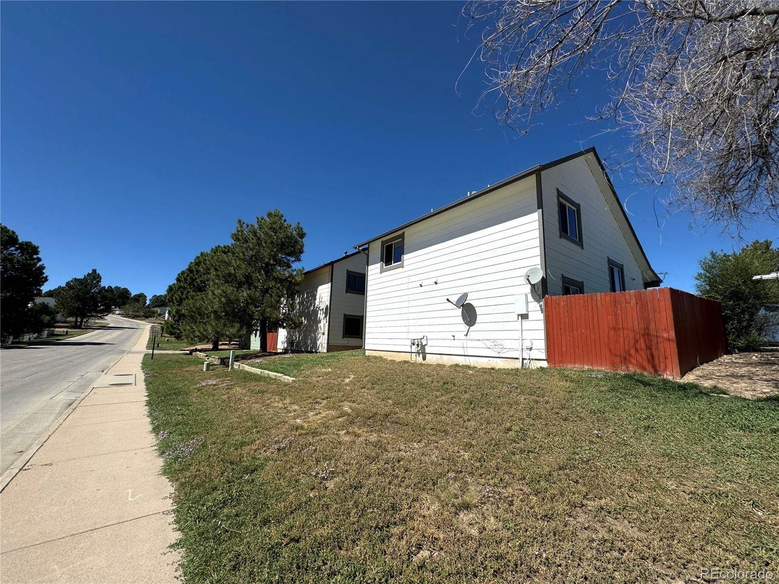 275 Settlement Lane, #E4, Elizabeth, CO 80107