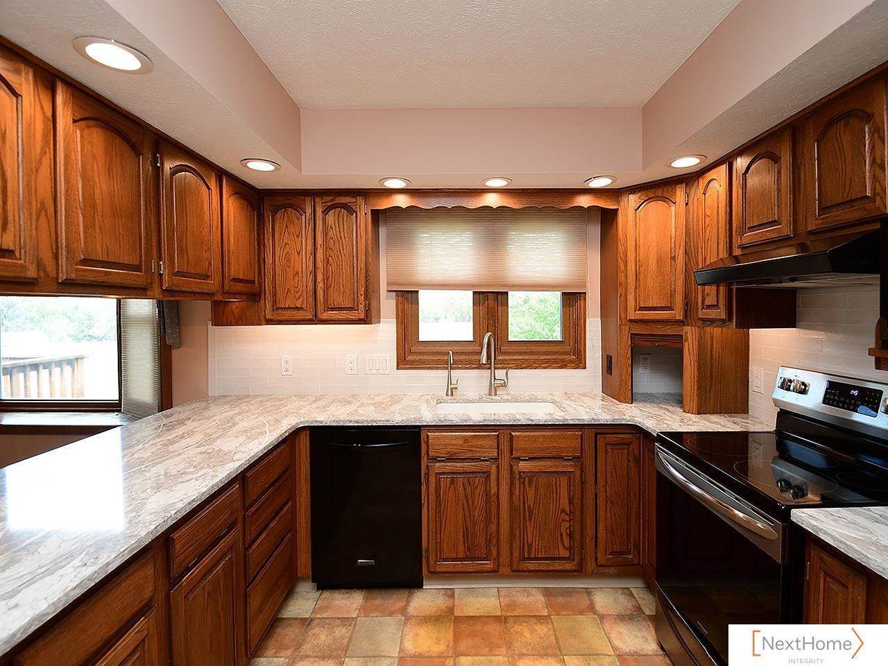 6100 Tennyson Circle, Lincoln, NE 68516