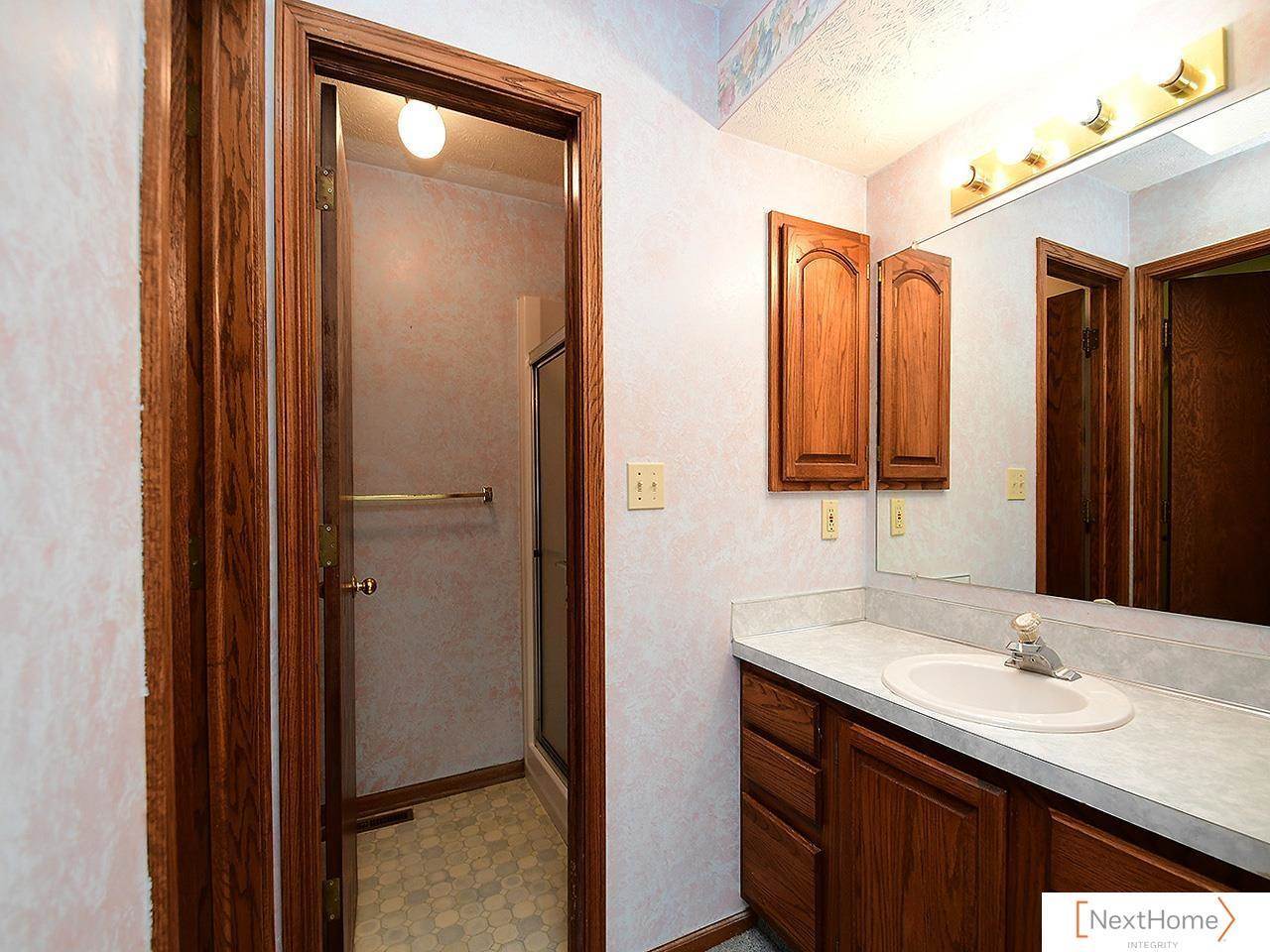 6100 Tennyson Circle, Lincoln, NE 68516