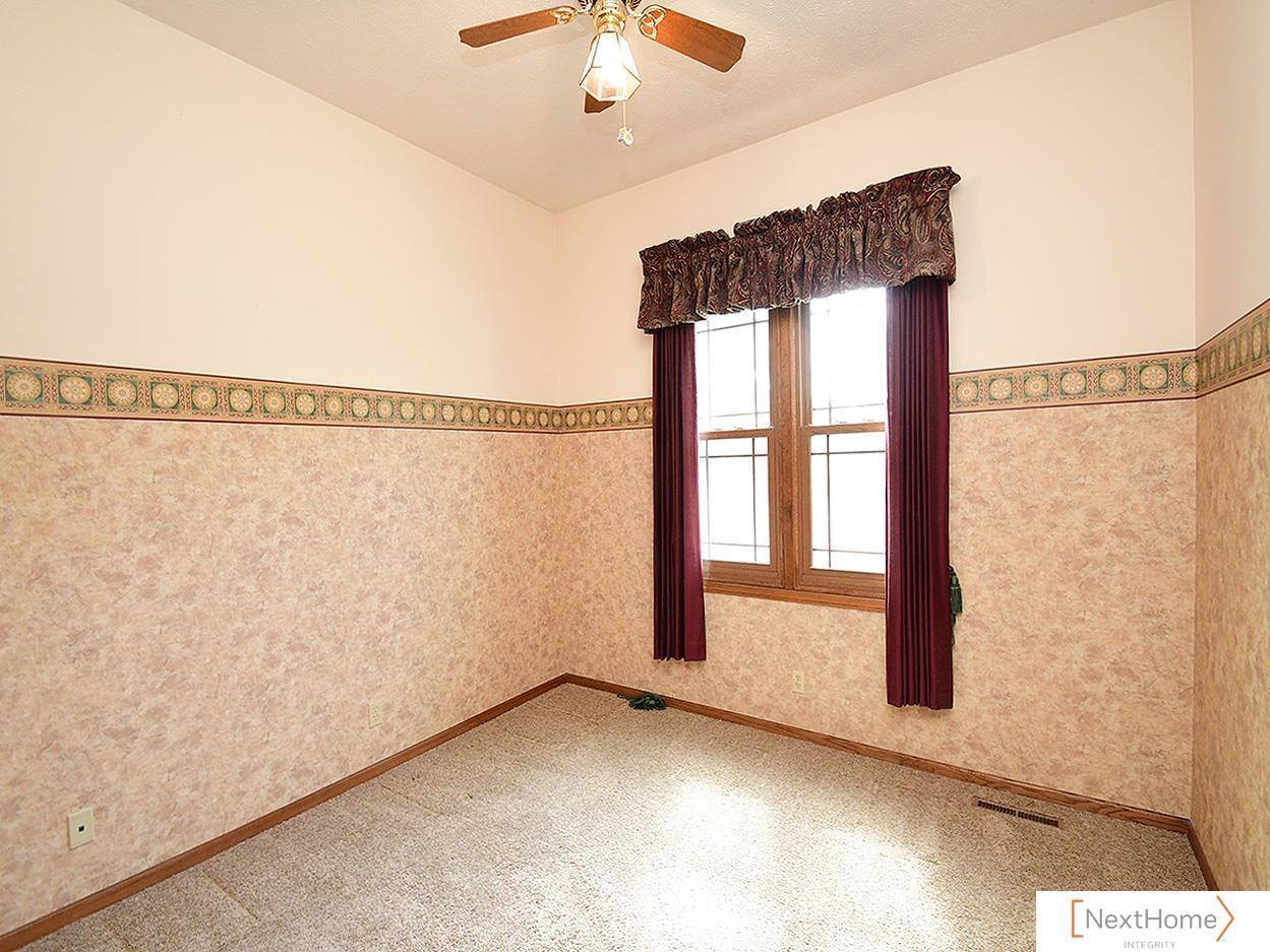 6100 Tennyson Circle, Lincoln, NE 68516