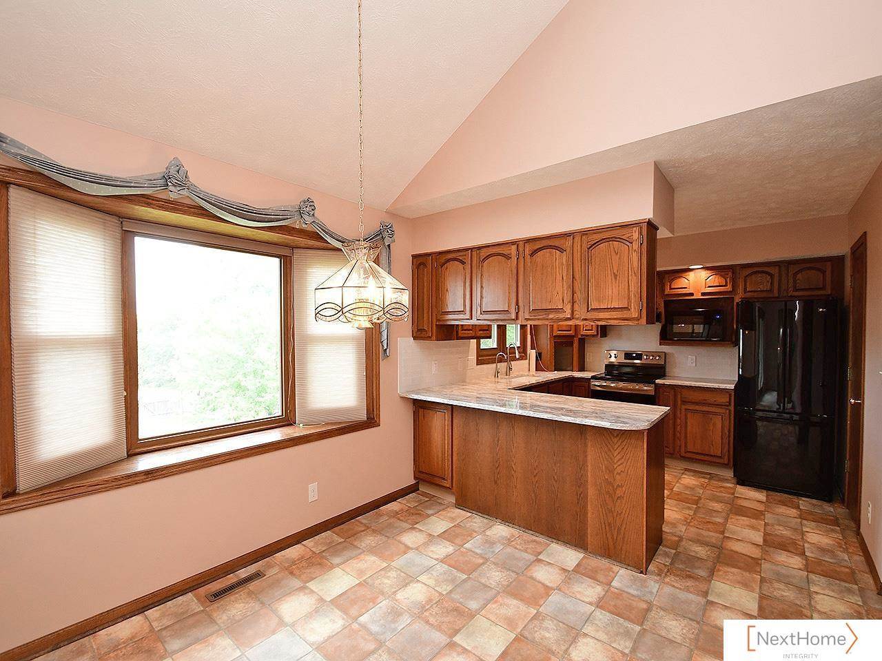 6100 Tennyson Circle, Lincoln, NE 68516