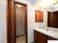 6100 Tennyson Circle, Lincoln, NE 68516