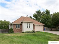 6100 Tennyson Circle, Lincoln, NE 68516