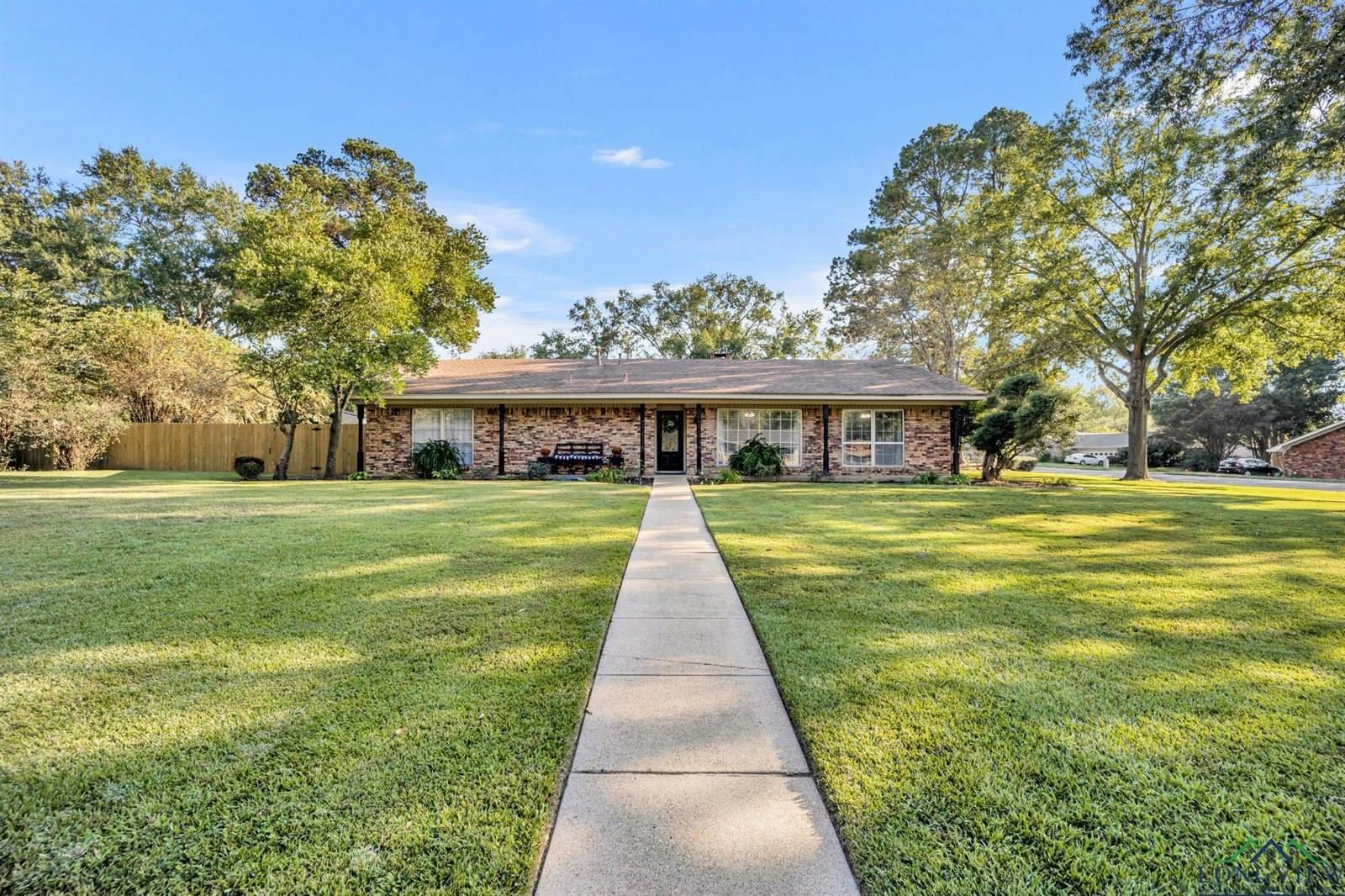 807 Elizabeth, Gilmer, TX 75644