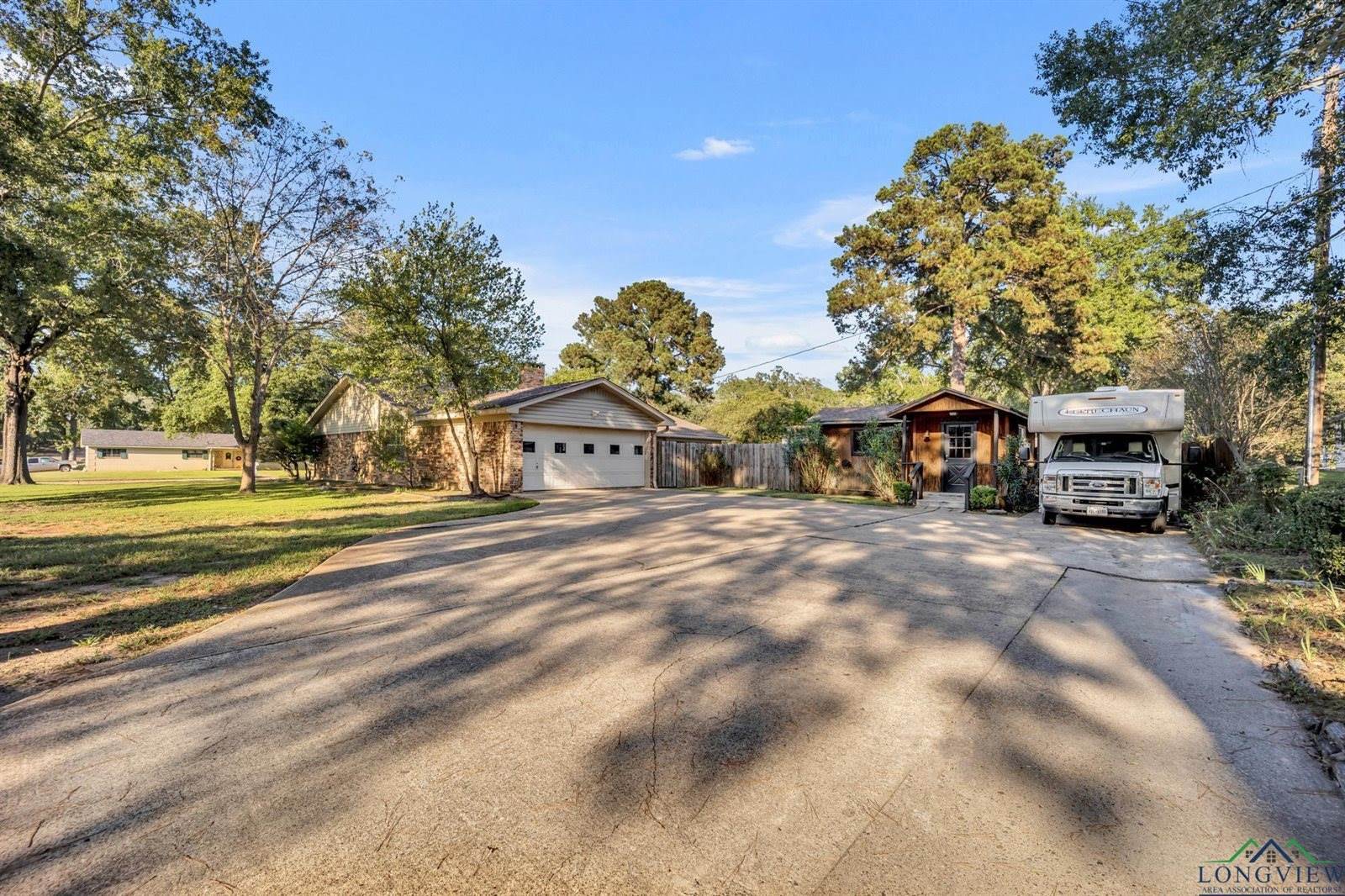 807 Elizabeth, Gilmer, TX 75644