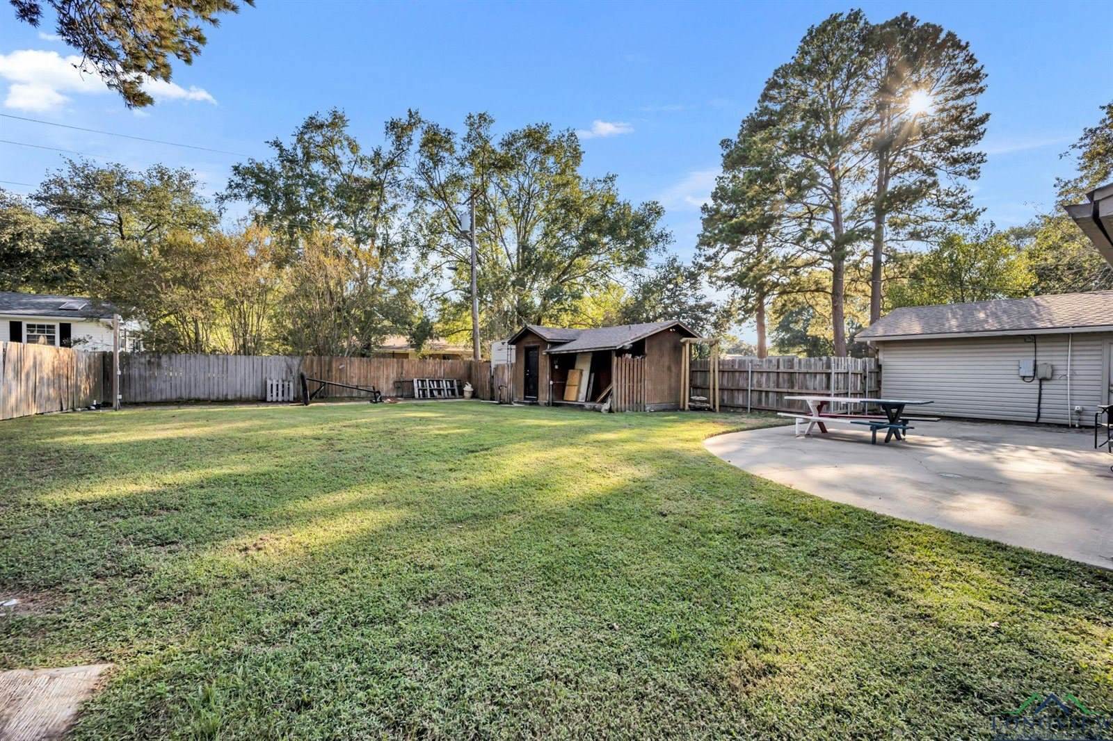 807 Elizabeth, Gilmer, TX 75644