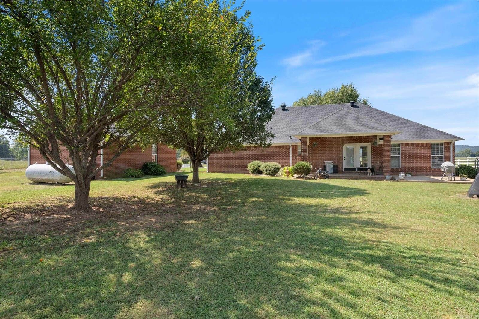 63 Sharon Road, Vilonia, AR 72173