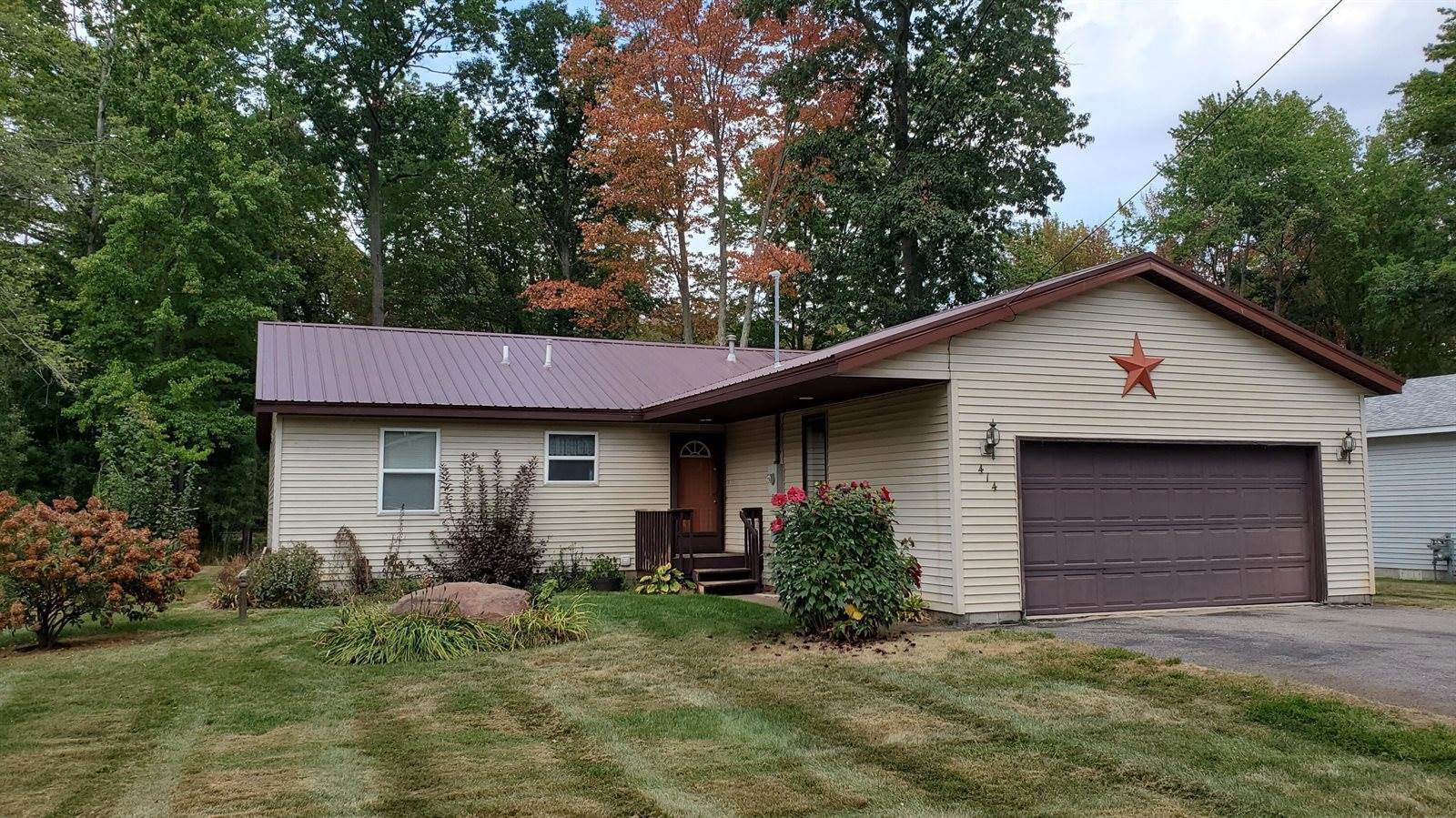 414 Superior, Houghton Lake, MI 48629