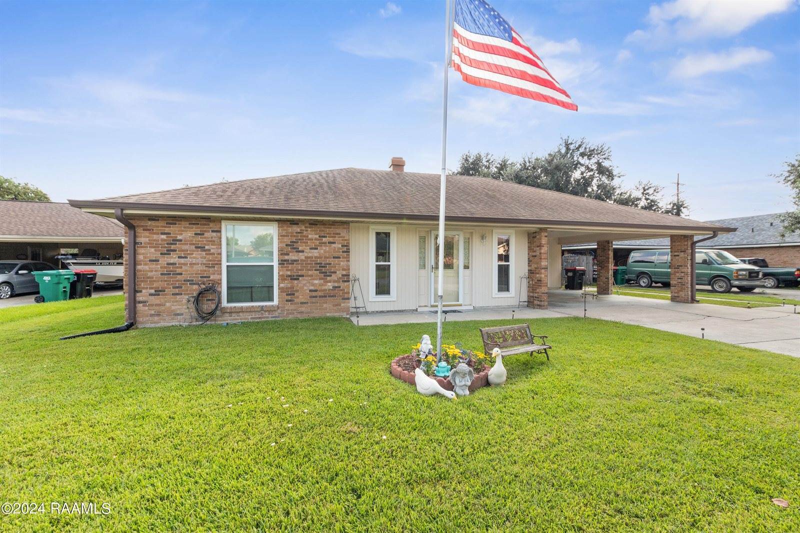 104 St James Drive, Lafayette, LA 70506