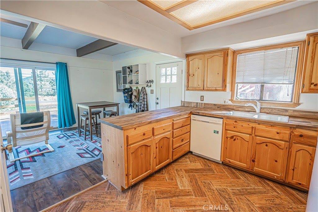 14536 Voltaire Drive, Pine Mountain Club, CA 93225