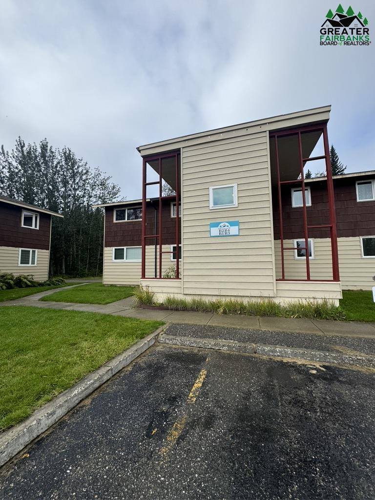 658 Fairbanks Street, #B4, Fairbanks, AK 99709