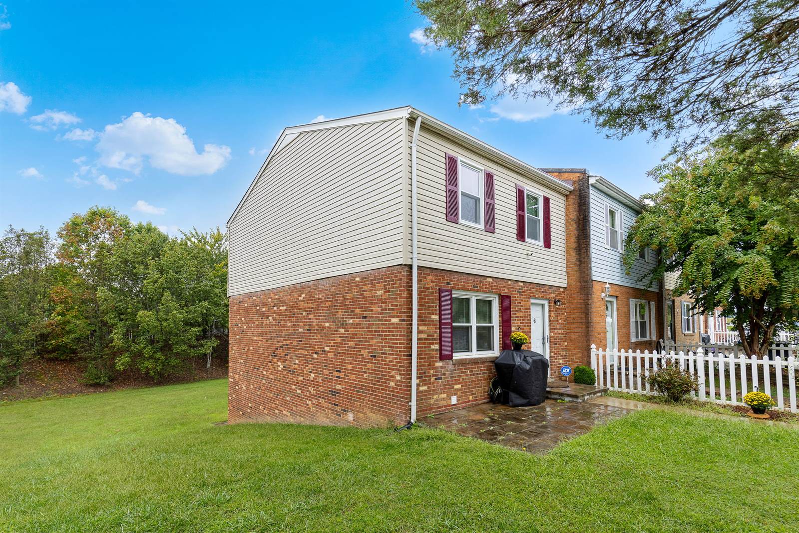 6 Alice Ct, Stafford, VA 22556