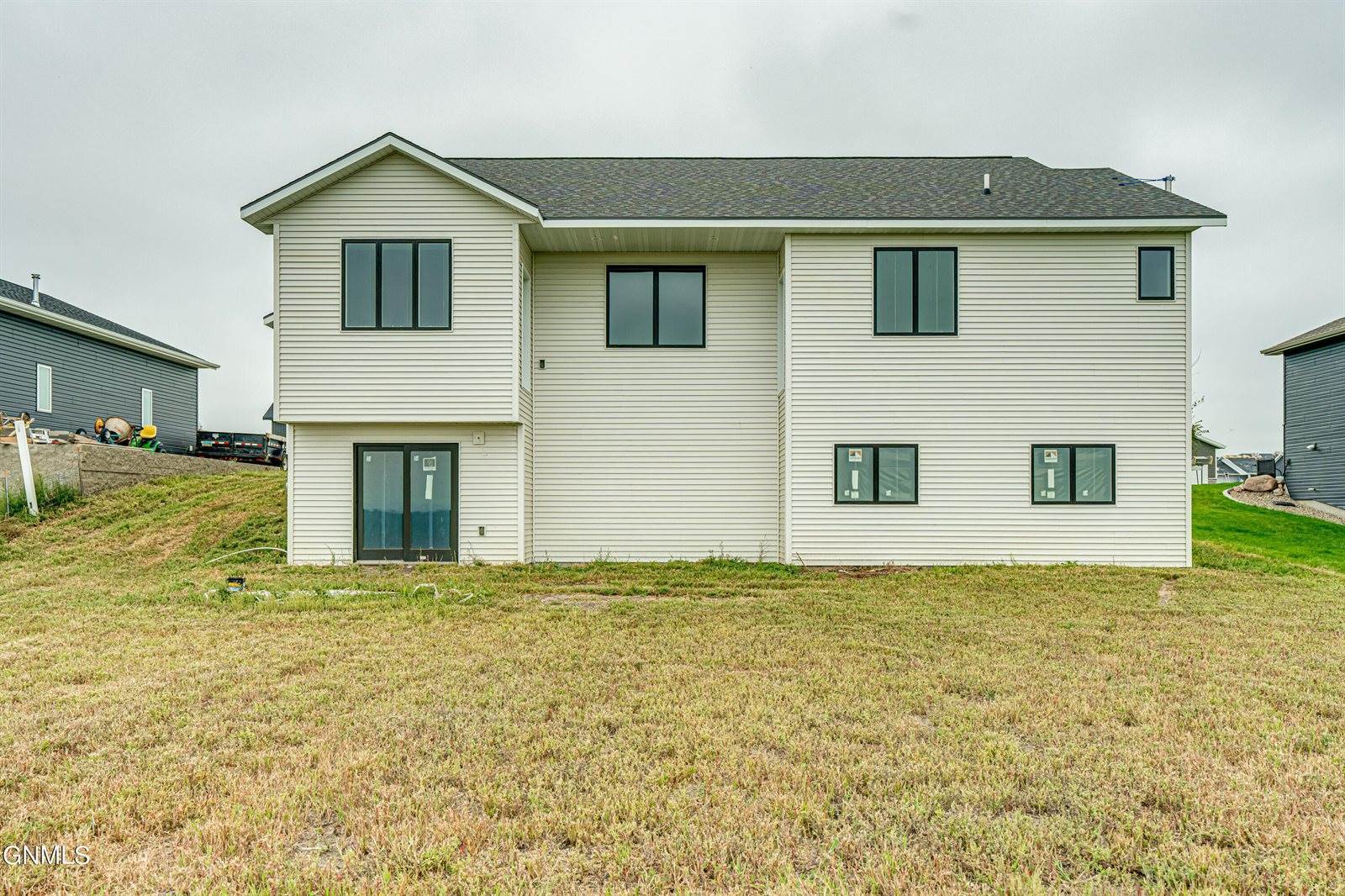 5511 Gold Drive, Bismarck, ND 58503