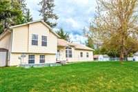 5375 W Delaware St, Spirit Lake, ID 83869