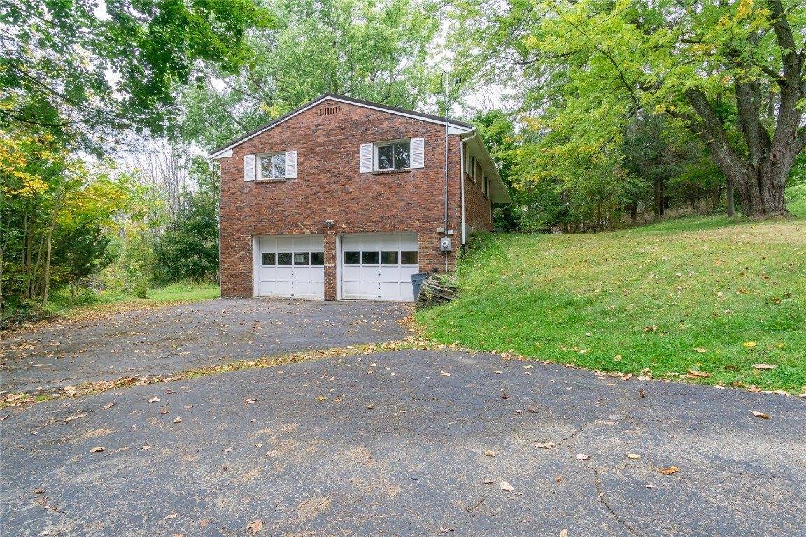 2014 Galaxy Drive, Vestal, NY 13850