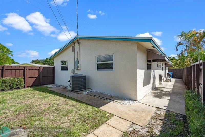 317 NW 48th Ct, Oakland Park, FL 33309