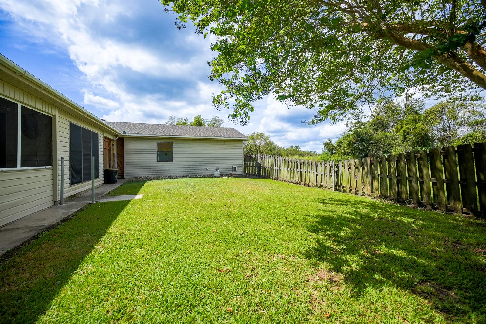 404 Leo Drive, Patterson, LA 70392