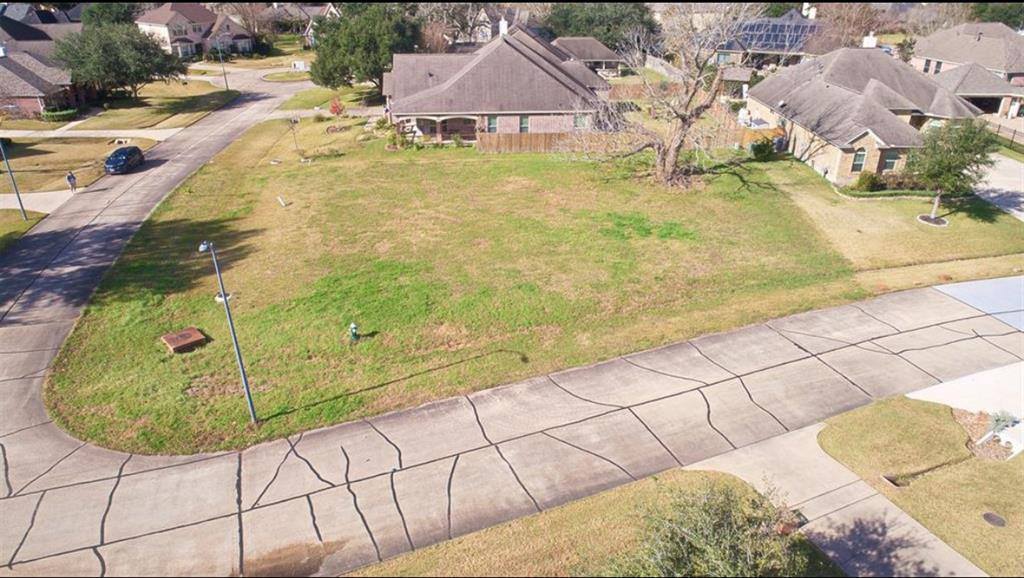 33202 Woodton Court, Weston Lakes, TX 77441