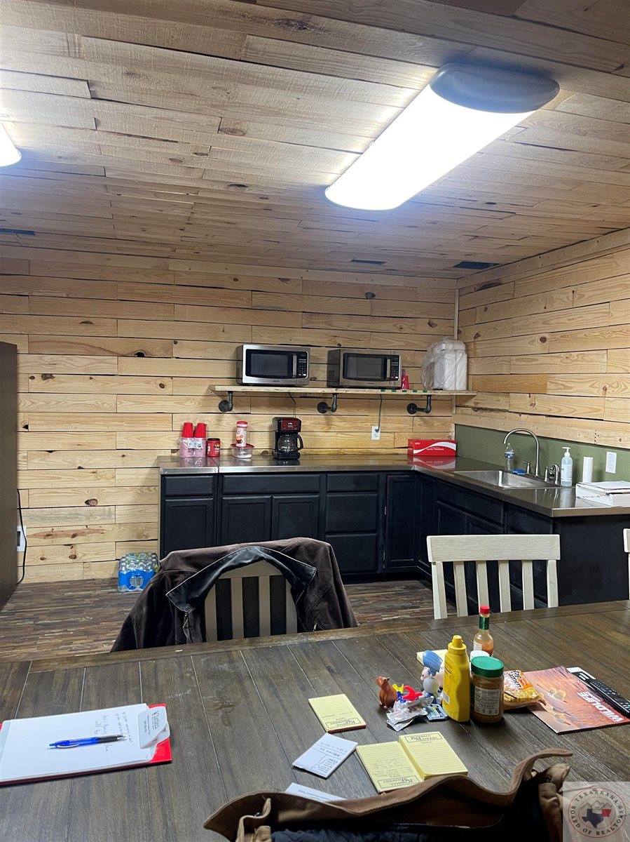 702 Texas Blvd, Texarkana, TX 75501