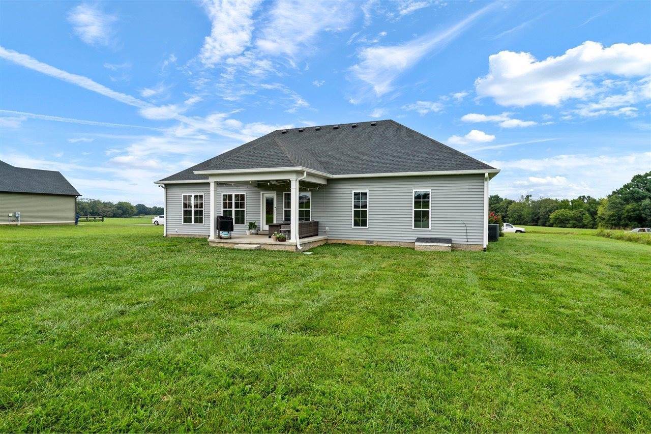 729 Ayers Lane, Scottsville, KY 42164