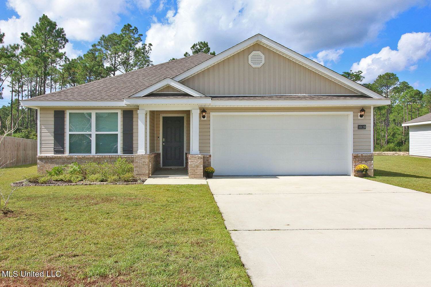 10119 Willow Leaf Drive, Gulfport, MS 39503