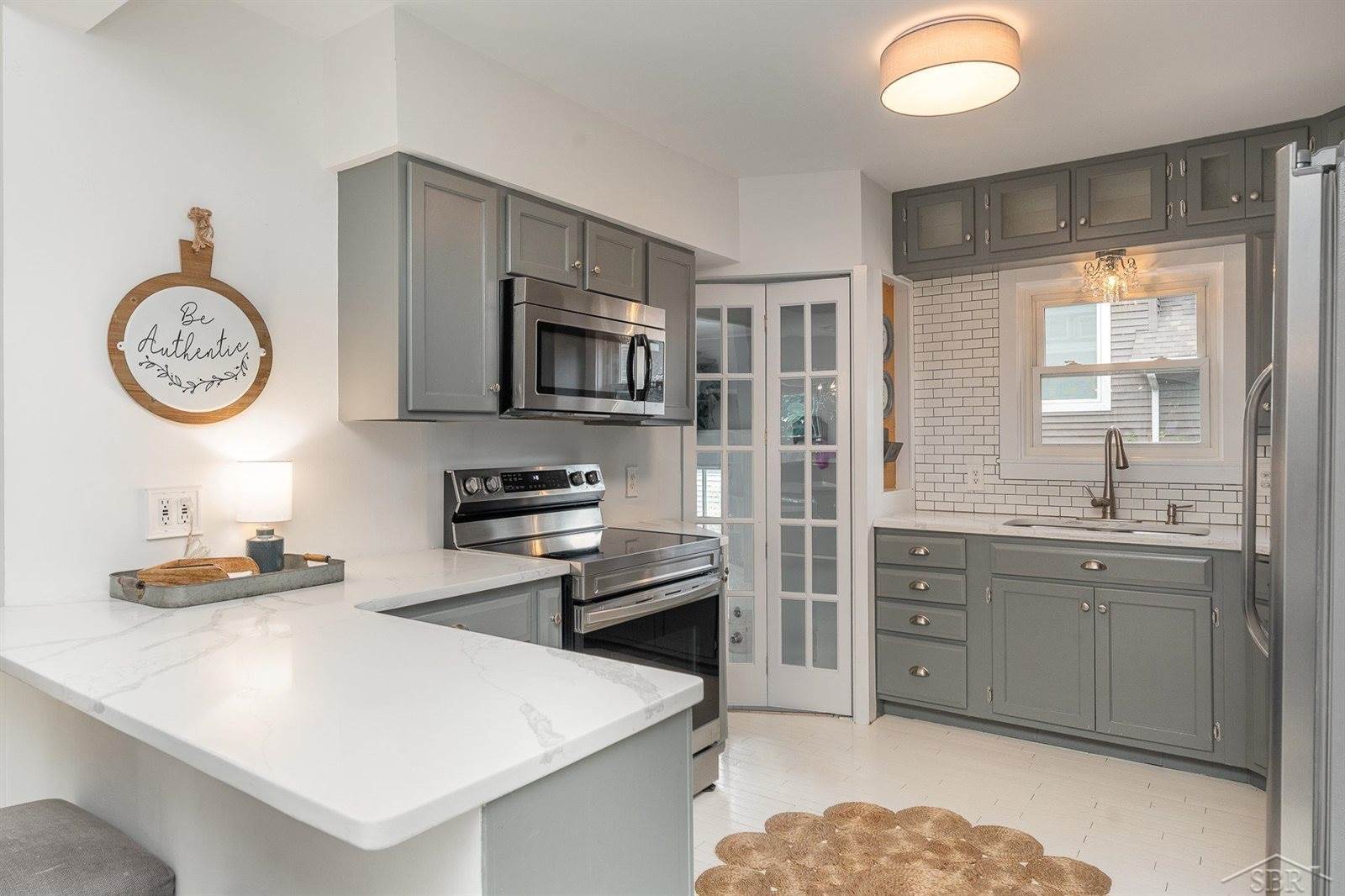 1020 E Park Drive, Midland, MI 48640