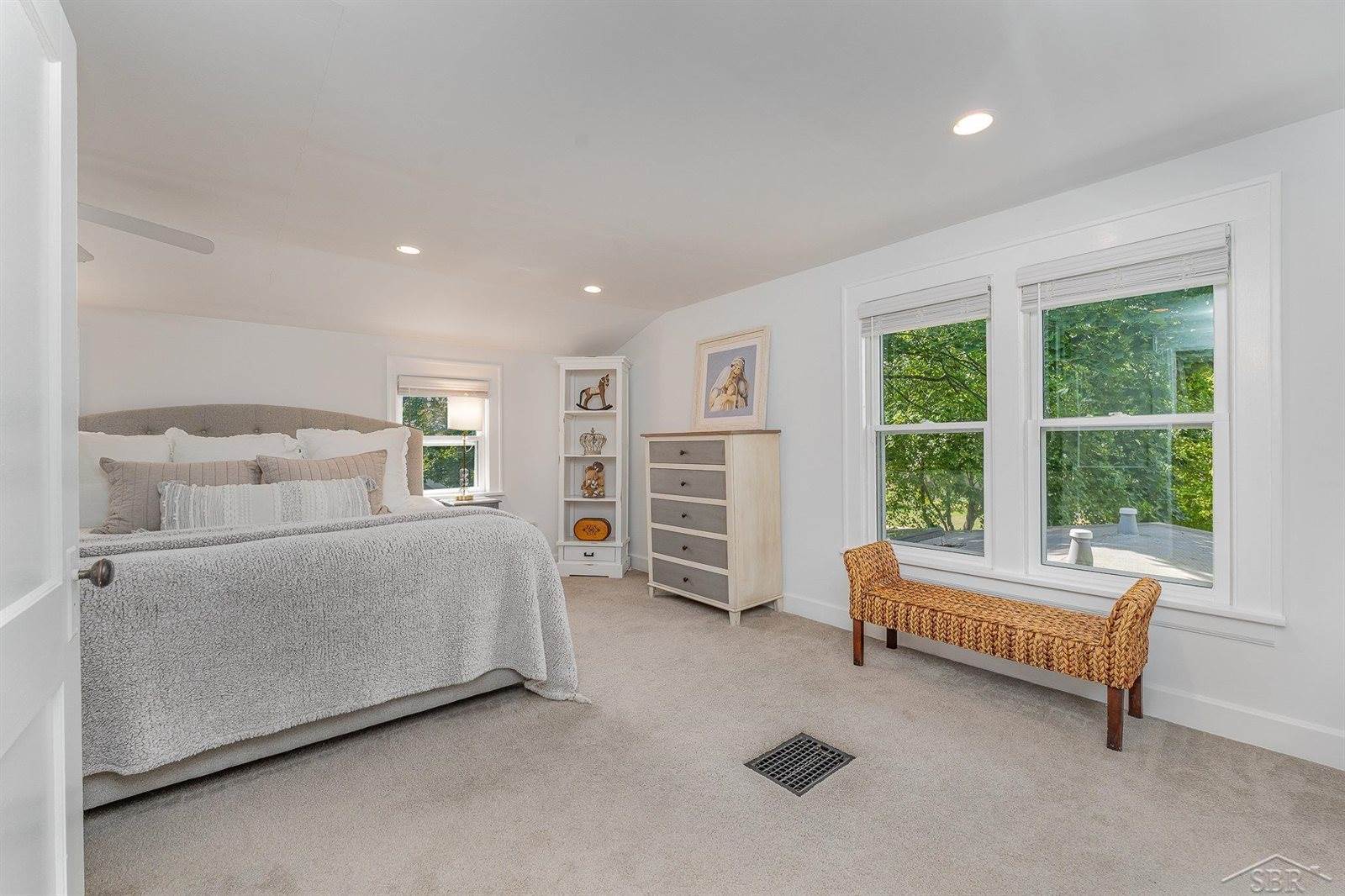 1020 E Park Drive, Midland, MI 48640