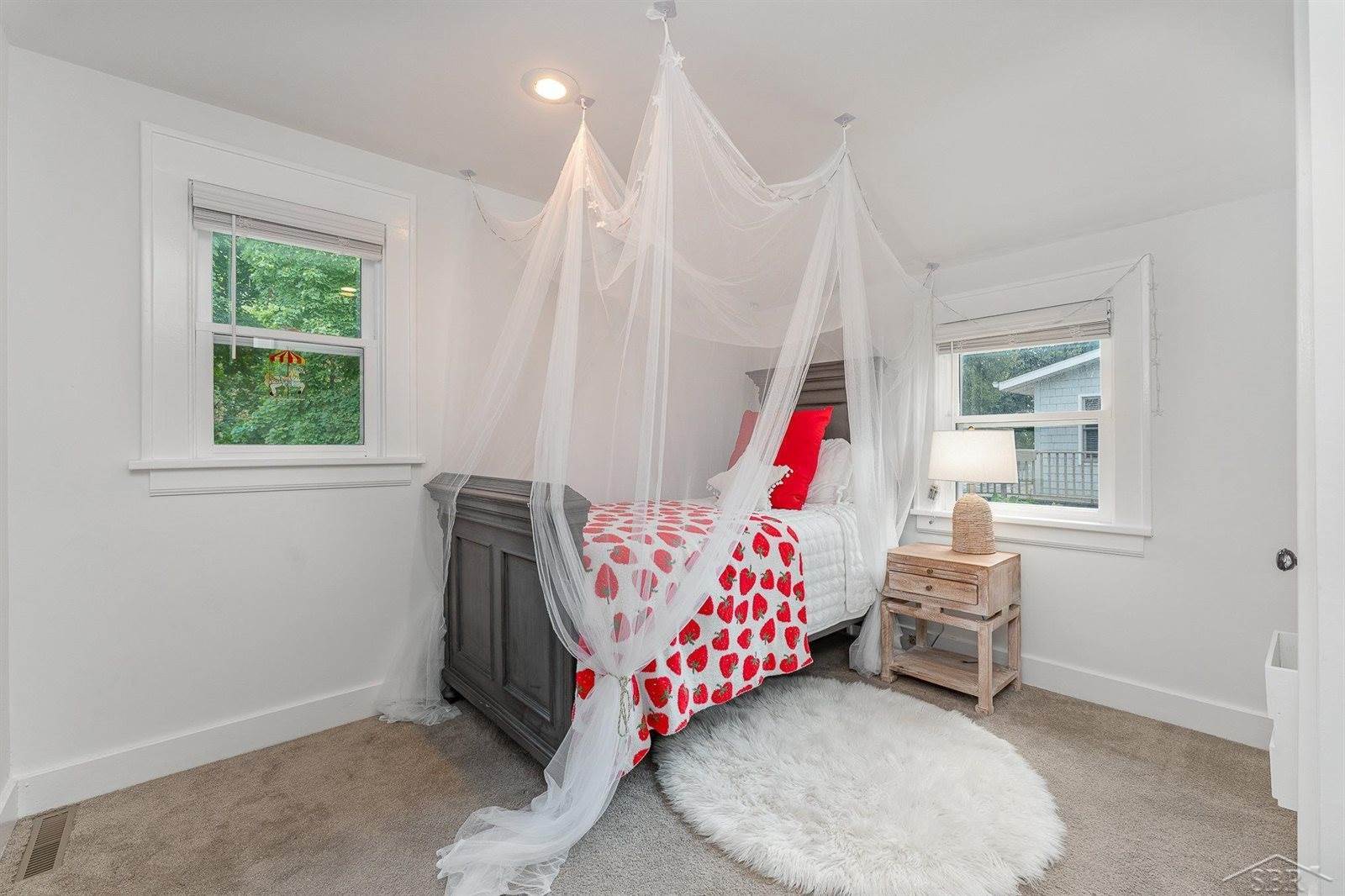 1020 E Park Drive, Midland, MI 48640