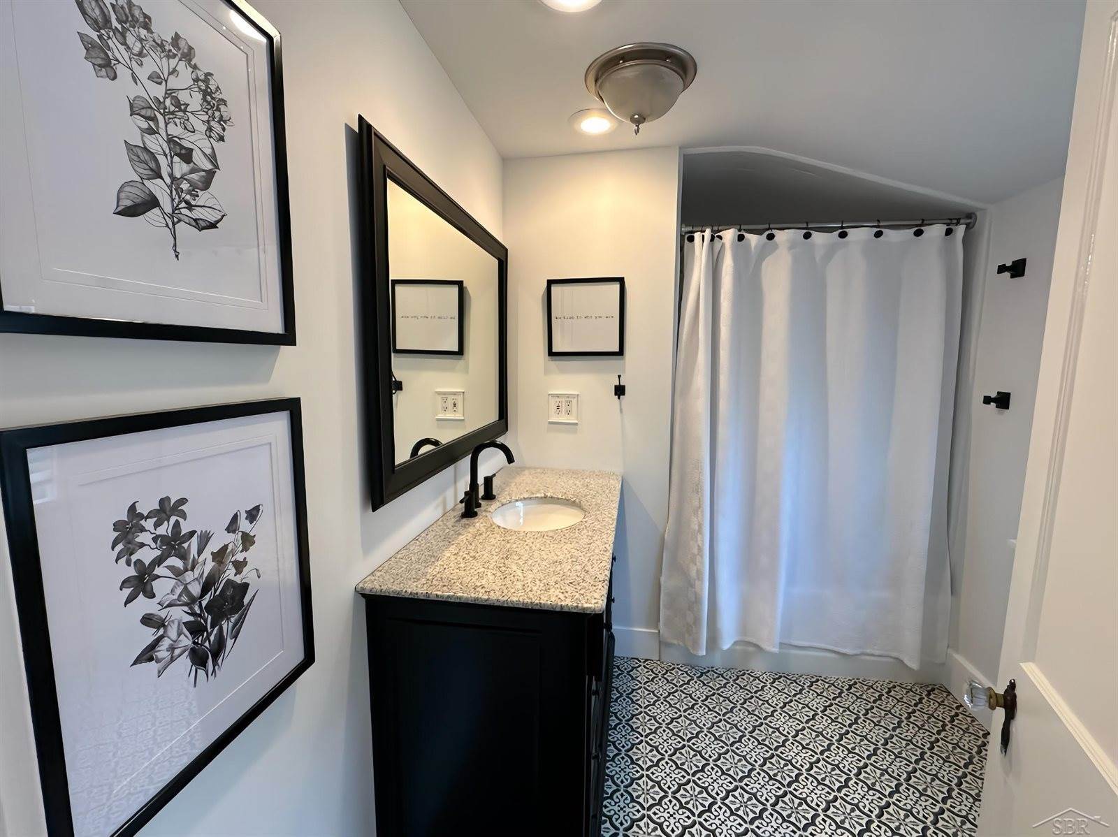 1020 E Park Drive, Midland, MI 48640