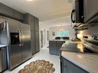 1020 E Park Drive, Midland, MI 48640