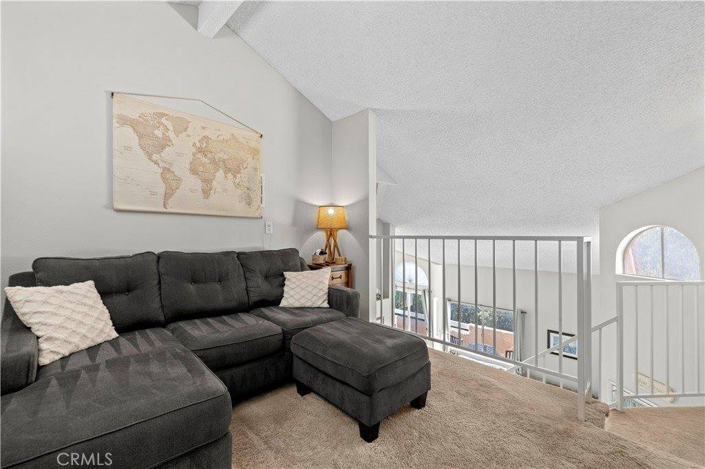 19859 Sandpiper Place, Newhall, CA 91321