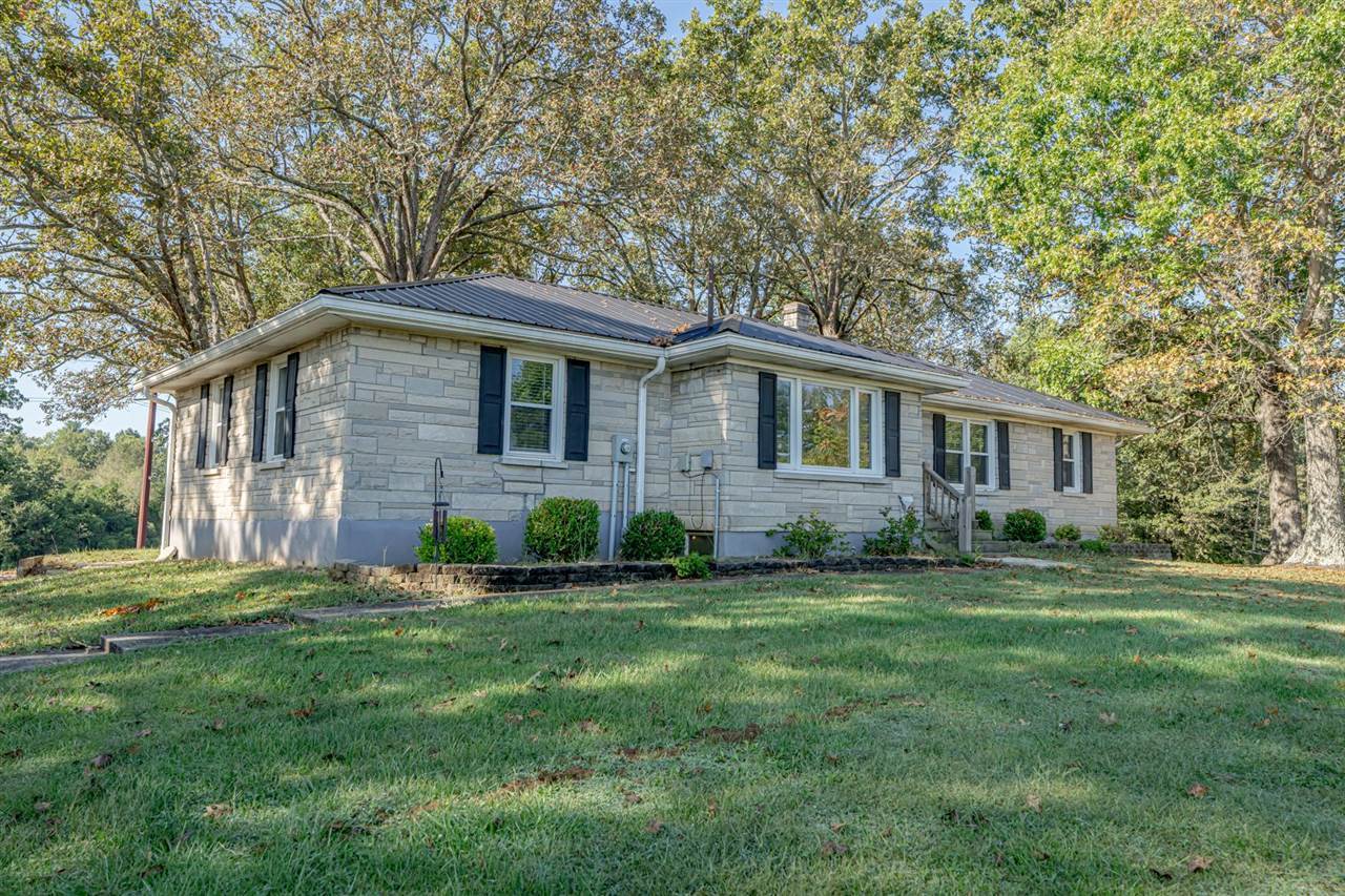 205 Nelson Lane, Brandenburg, KY 40108