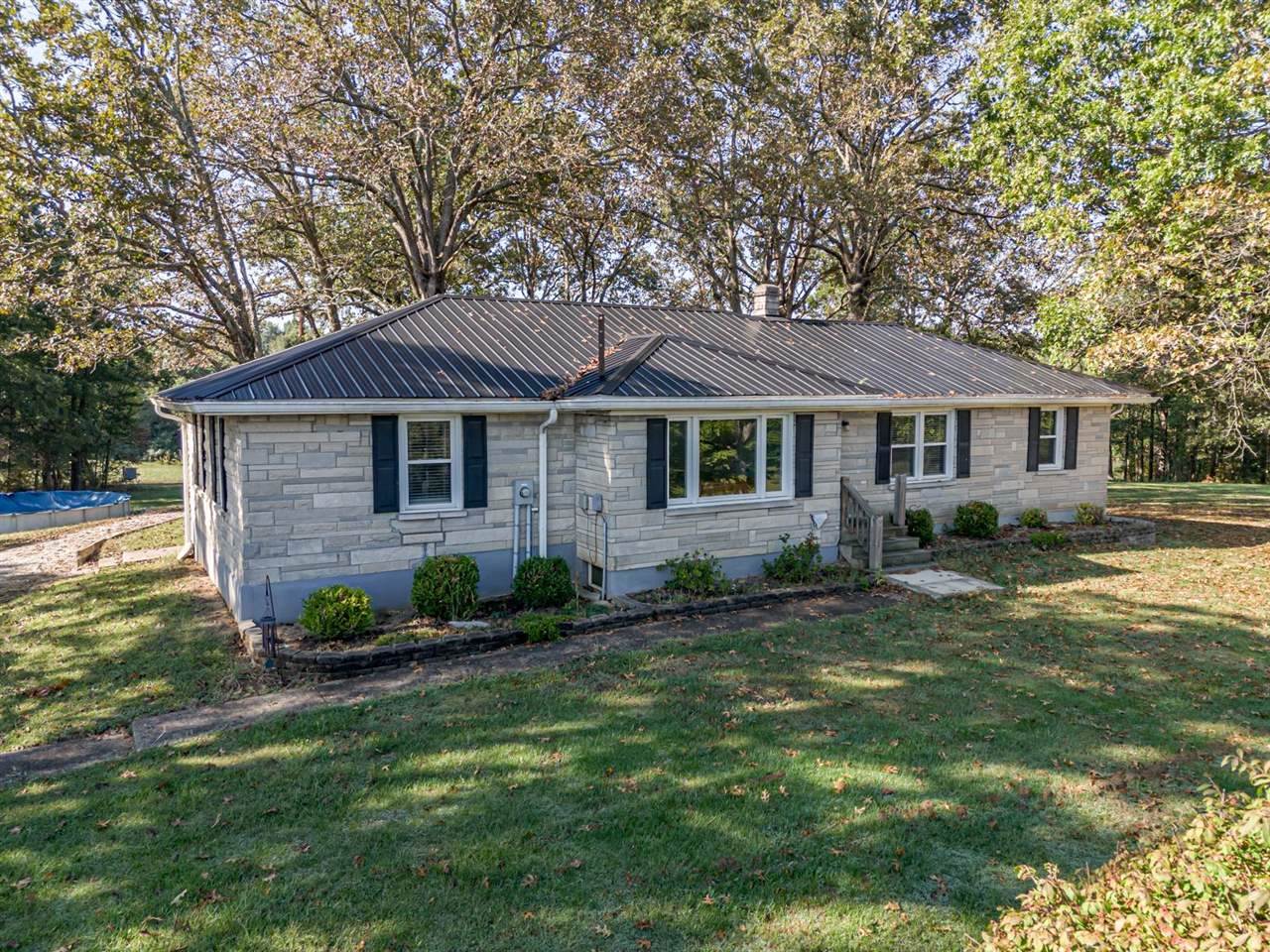 205 Nelson Lane, Brandenburg, KY 40108