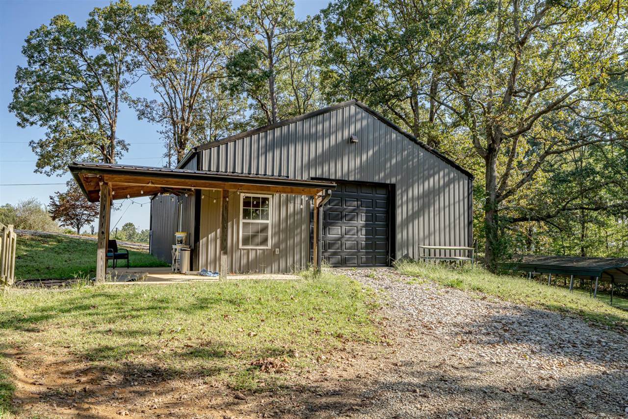 205 Nelson Lane, Brandenburg, KY 40108