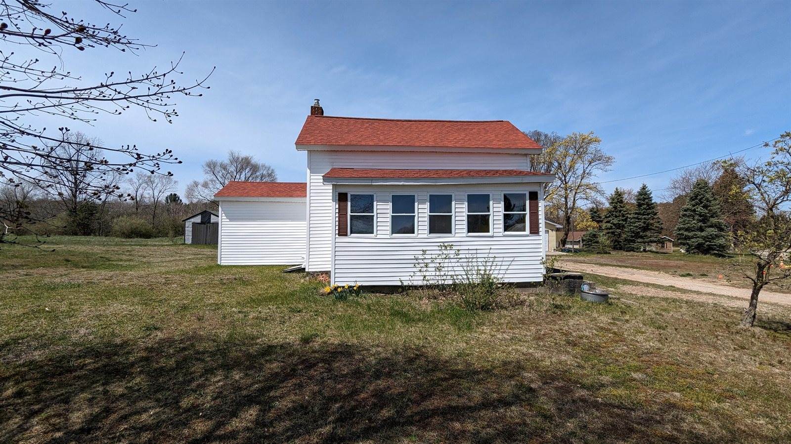 2019 Lenz Road, Ludington, MI 49431