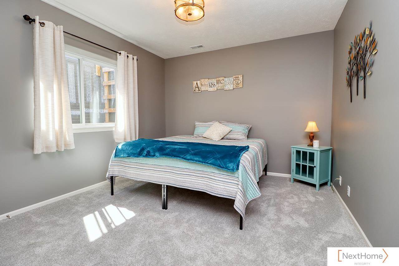 8101 South 67th Street, Lincoln, NE 66851