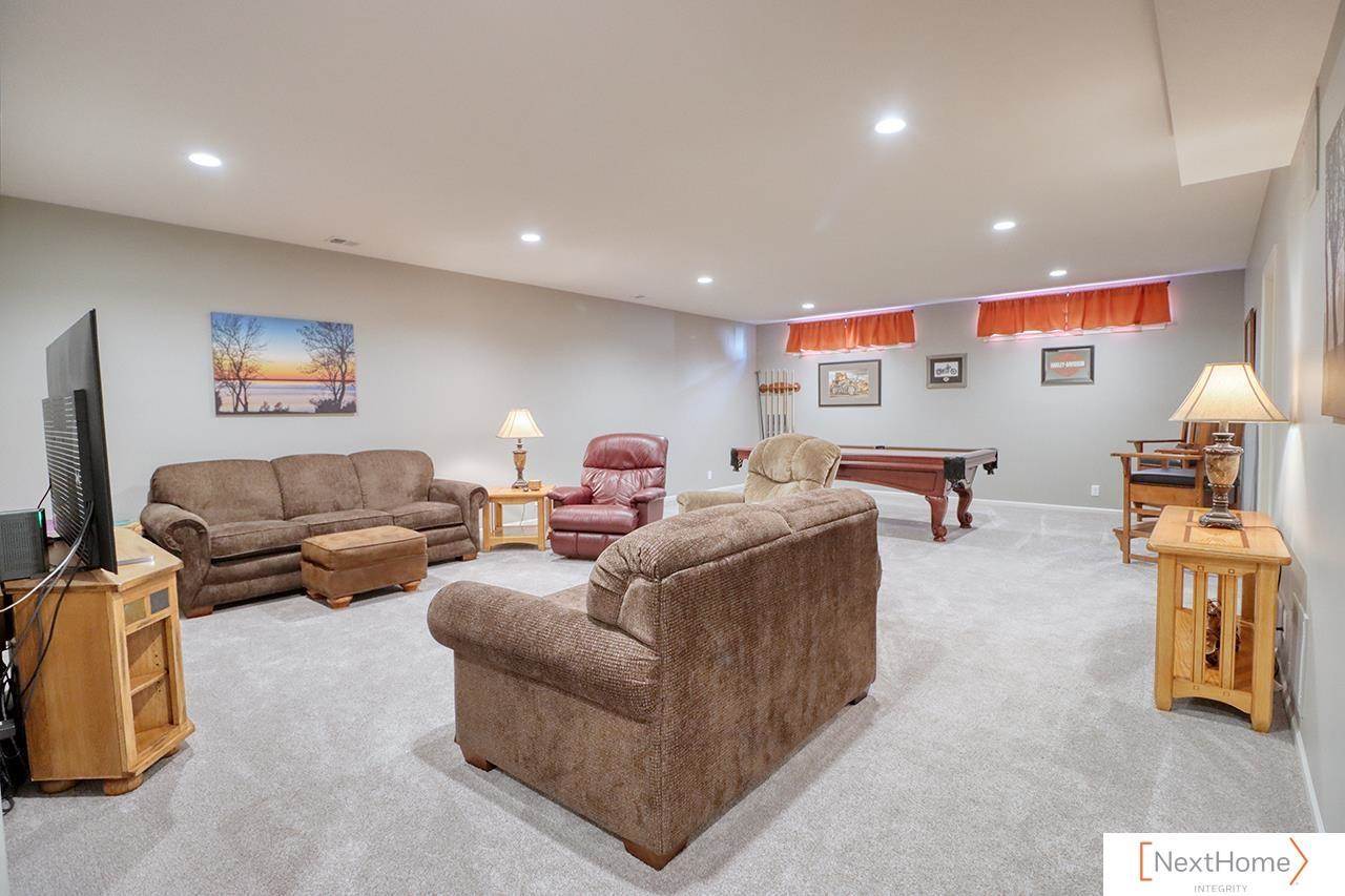 8101 South 67th Street, Lincoln, NE 66851