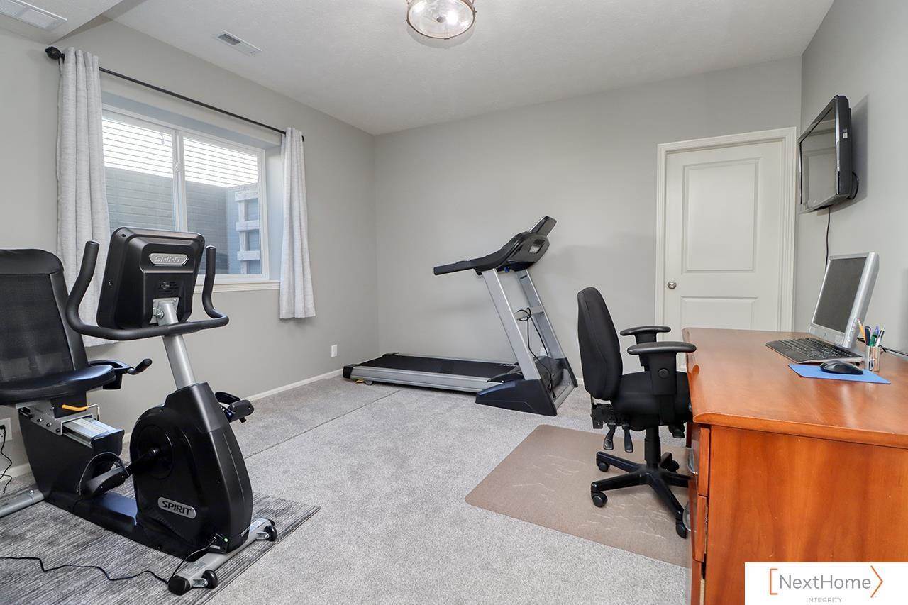 8101 South 67th Street, Lincoln, NE 66851