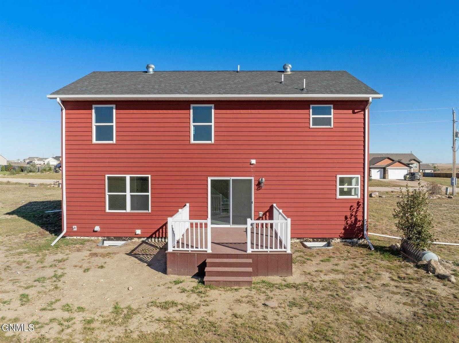 13664 Redwood Way, Williston, ND 58801