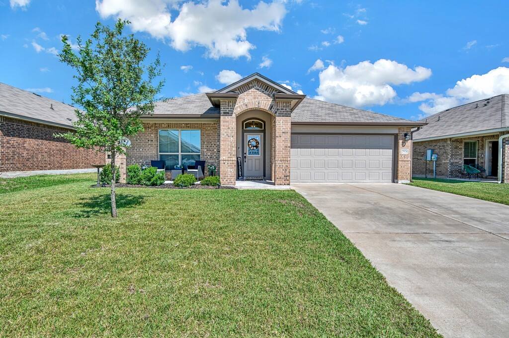 2924 Beutel Road, Lorena, TX 76655